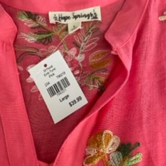 New Floral Embroidered Coral Tunic. - Picture 4 of 4